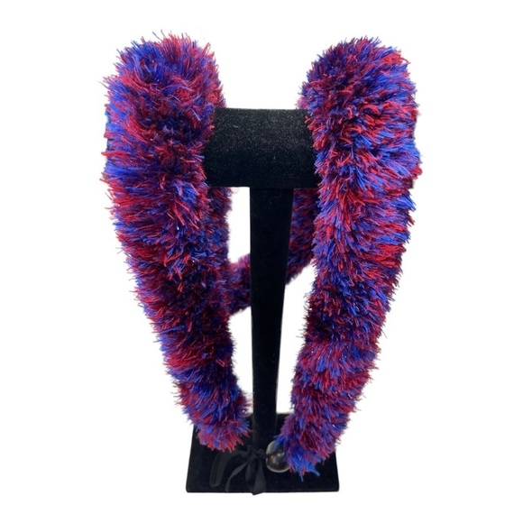 Hand Made Burgundy and Blue Eyelash Yarn Lei 21.5” Drop Class of 2023 Graduation - Picture 3 of 11